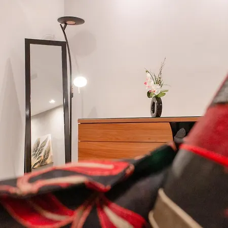 Stylish Corner Maisonette - Sunflower * Birkirkara