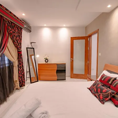 Stylish Corner Maisonette - Sunflower * Birkirkara