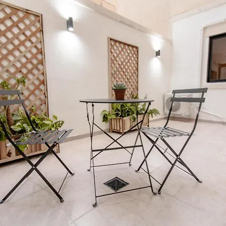 Stylish Corner Maisonette - Sunflower Birkirkara
