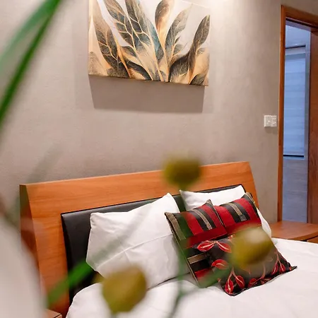 Stylish Corner Maisonette - Sunflower Birkirkara