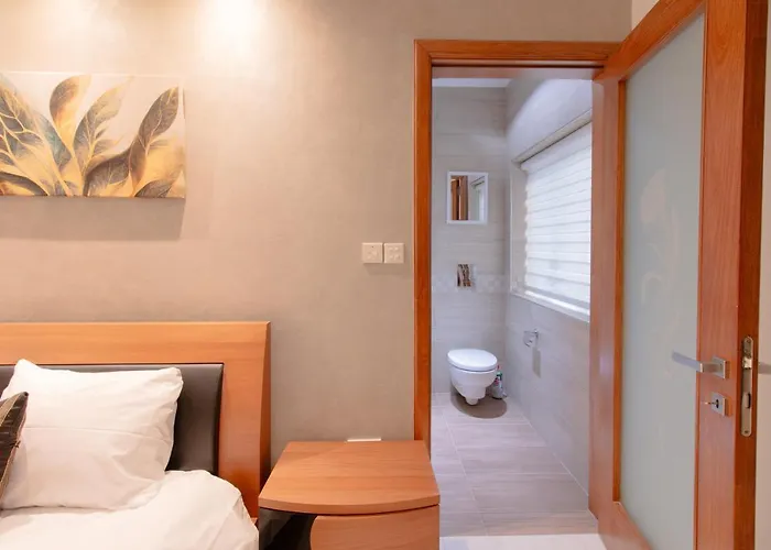 Case de vacanță Stylish Corner Maisonette - Sunflower Birkirkara